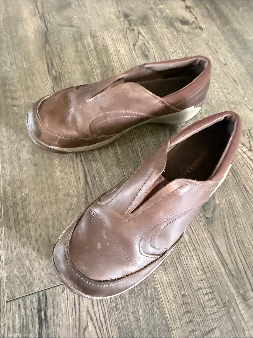 Merrell Brown Leather Slip-On Women's Clogs - Picture 6 of 7
